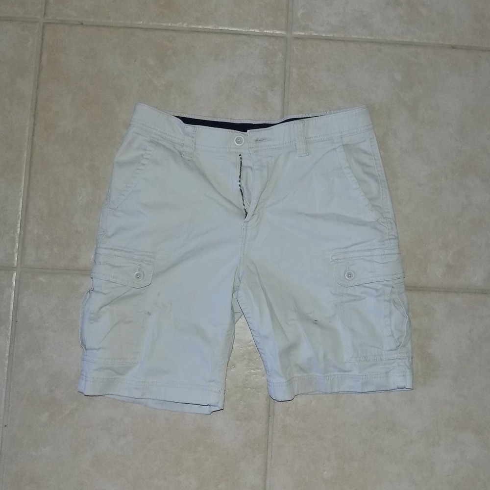 St Johns Bay Mens Khaki Cargo Shorts Size 32‎ Comfort Stretch